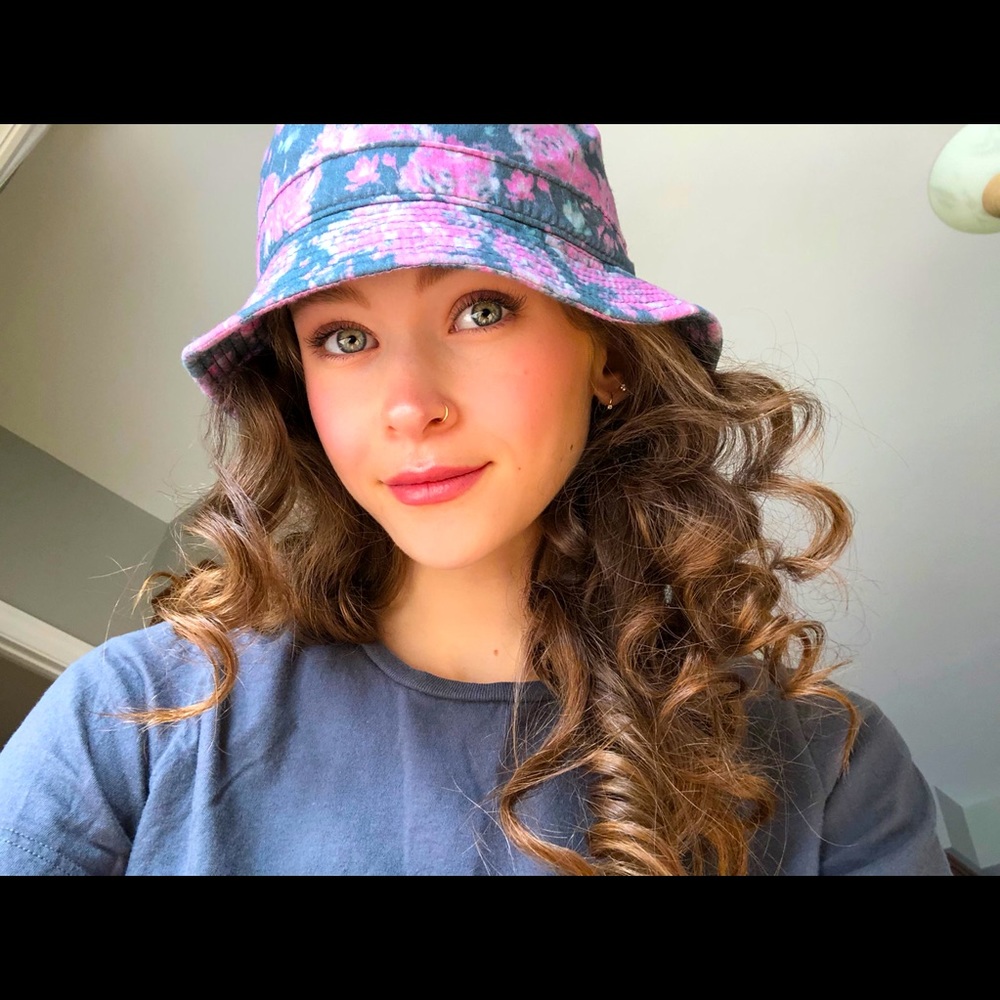 Meet your Posher, Gabby